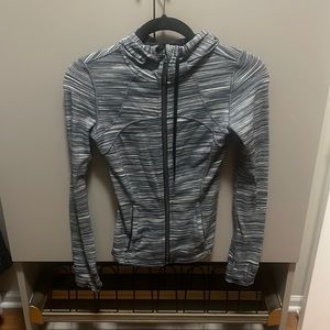 Nulu define jacket with hood